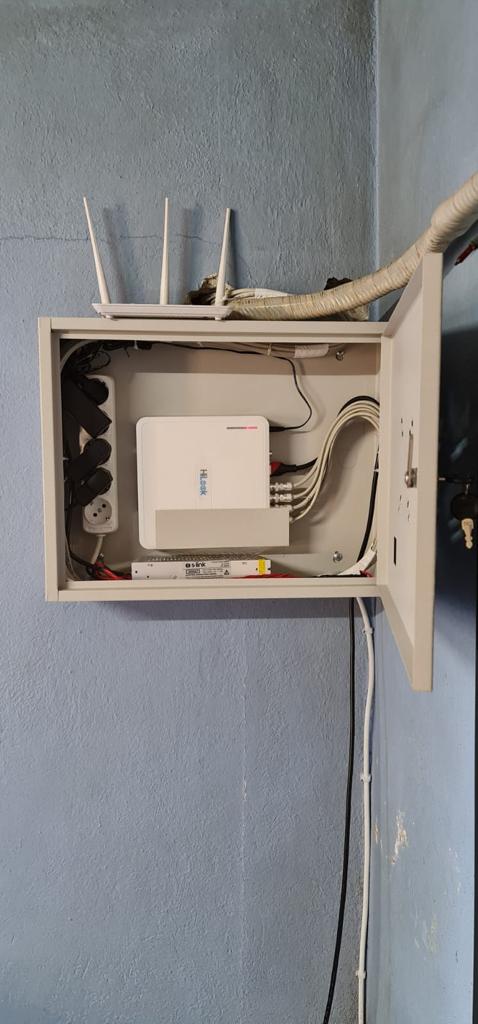 Dvr Nvr Xvr Switch Access Point Network Reutor Cctv Rack Kabinet ve Monitör Koruma Box-Kutu-Pano 1U 19 '' Bej ( W : 500 X H : 400 X D : 150 mm )